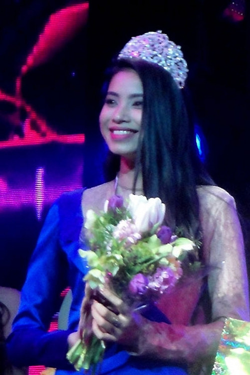 Phạm Hương giành giải Á hậu 1 cuộc thi Hoa hậu thể thao thế giới năm 2014 được tổ chức tại Nga.