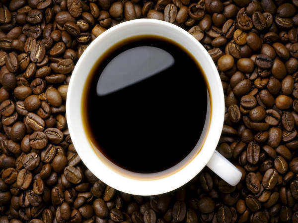 Mục tiêu 3: Nói không với caffeine. Đồ uống chứa caffeine có thể gây tác động tiêu cực nhiều hơn là tích cực với cơ thể, đặc biệt là sau độ tuổi 30.