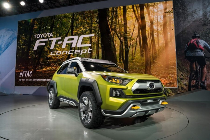 Chiếc concept mới được thiết kế dựa trên dòng xe off-road chuyên dụng với thân xe kích thước lớn cùng nhiều đường gân chắc chắn, hệ thống chiếu sáng dạng LED mạnh mẽ trước sau, lốp xe to bản với bộ vành hợp kim đa chấu cỡ lớn kích thước 20 inch.