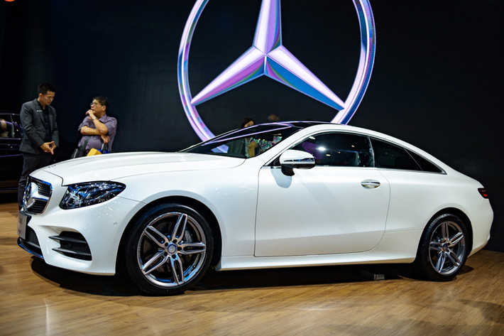 Hiện tại các đại lý của Mercedes-Benz tại Việt Nam hiện đã nhận đặt hàng mẫu xe thể thao E300 Coupe nhập từ Đức tuy nhiên xe vẫn chưa về Việt Nam. Dự định, mẫu xe này sẽ cuất hiện tại triển lãm ôtô quốc tế Việt Nam (VIMS 2017) vào cuối tháng 10 tới đây.