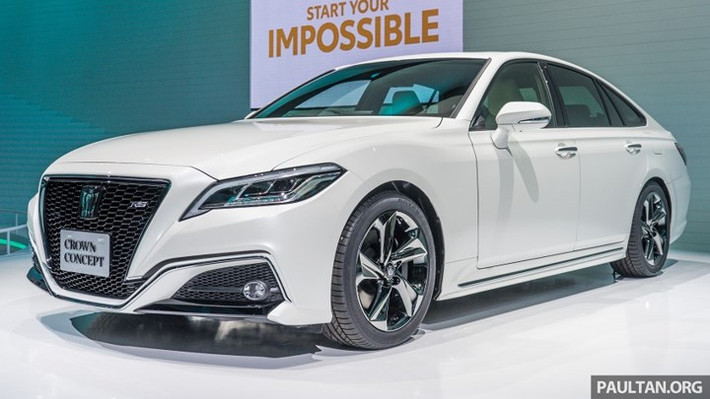 Mẫu xe Toyota Crown Modellista tham gia Tokyo Auto Salon 2018 được dựa trên Toyota Crown Concept - mẫu xe đã được trình diễn tại Triển lãm Ô tô Tokyo tháng 10/2017. Từ chiếc Toyota Crown thế hệ mới phiên bản ý tưởng đã được độ lại nhẹ nhàng, thanh lịch hơn.