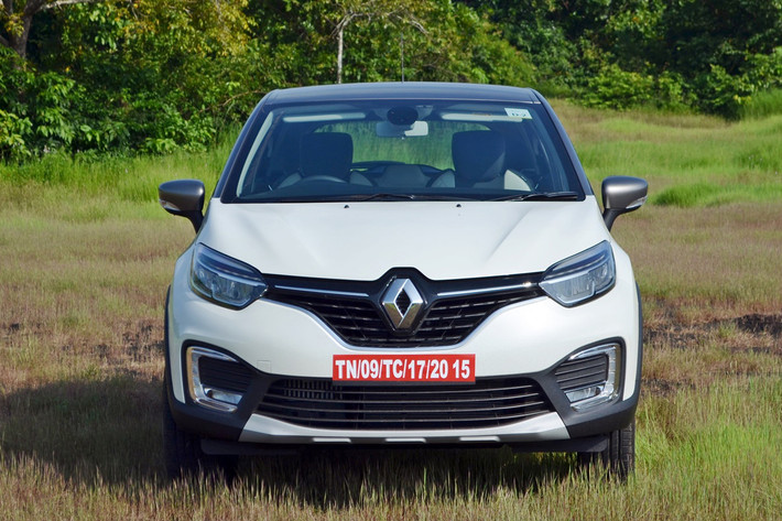 Sau một thời gian chờ đợi, xe giá rẻ Renault Captur đã chính thức ra mắt người tiêu dùng tại Ấn Độ, đi kèm với giá bán từ 351,7 triệu đồng.