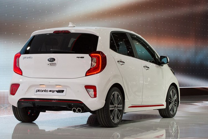 Kia Morning với 4 phiên bản đều được sử dụng động cơ 1.25L sản sinh công suất 86 mã lực tại 6.000 vòng/phút, mô-men xoắn cực đại 120 Nm tại 4.000 vòng/phút, đi kèm hộp số sàn 5 cấp và tự động 4 cấp.