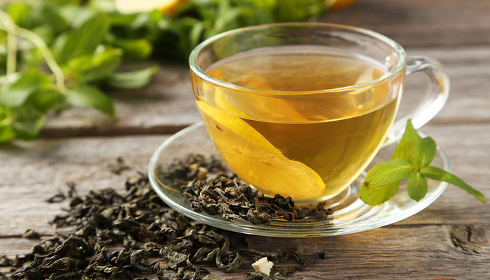 Lý do là chiết xuất trà xanh đặc biệt chứa nhiều catechin, chất chống oxy hóa tự nhiên có thể tăng cường trao đổi chất của bạn và tăng đốt cháy chất béo. Ảnh: nfcr.