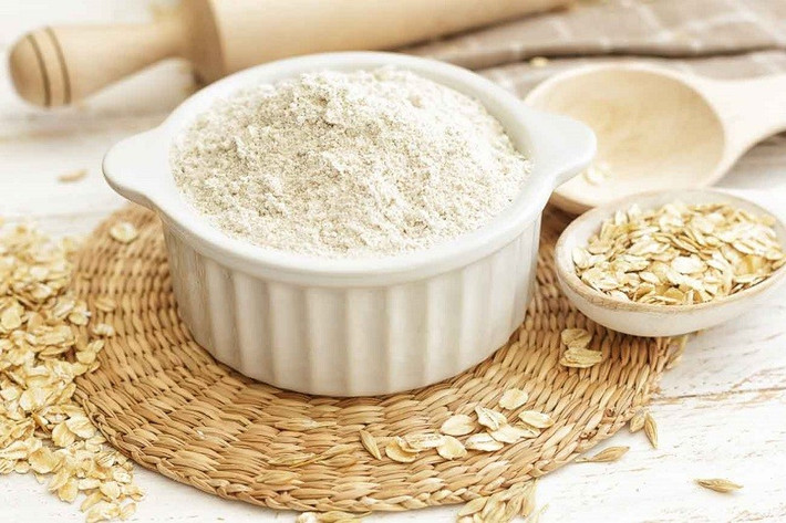 Với công thức mặt nạ từ yến mạch này, làn da của bạn sẽ không còn khô và tái nhợt trong mùa lạnh nữa mà sẽ được dưỡng ẩm, trắng sáng tự nhiên. Ảnh: thuocthang.