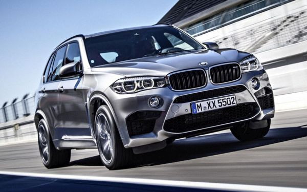 3. BMW X5 M: Không khó hiểu khi BMW X5 M có thông số tốc độ tương tự với người anh xem X6 M, bởi hai chiếc xe này sử dụng động cơ giống hệt nhau.