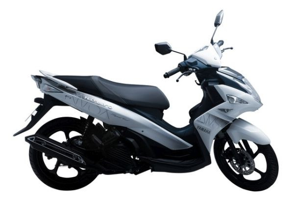 Yamaha Nouvo FI ra mắt tháng 12/2014 với thiết kế hiện đại: đồng hồ kỹ thuật số với đèn LED, dung tích cốp rộng, chân chống điện ngăn khởi động, ổ khóa đa năng và khóa answer-back giúp định vị xe.