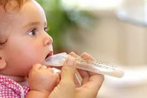 Siro bố phế. Là loại thuốc thảo dược khá an toàn, dùng trong các trường hợp điều trị bệnh ho.