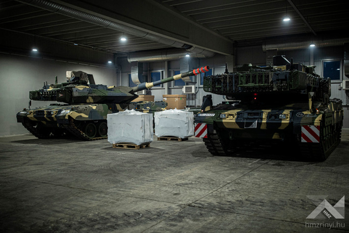 Leopard 2A8 là phiên bản cải tiến mới nhất trong dòng xe tăng Leopard, đánh dấu một sự nâng cấp đáng kể so với những mẫu tiền nhiệm trước đó, với những nỗ lực phát triển để giúp chiếc xe tăng trở nên nổi bật hơn vào đầu thế kỷ 21. Ảnh: ESUT.