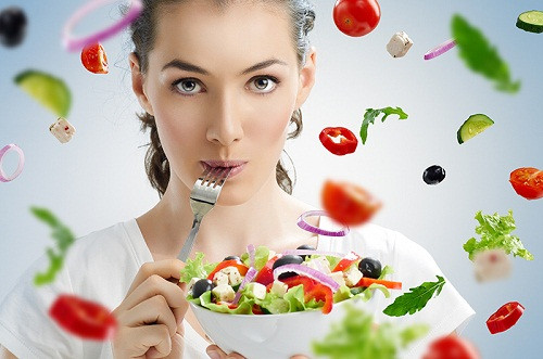 Nghiên cứu cho thấy tuân thủ chế độ ăn uống từ thực vật sẽ làm giảm nguy cơ mắc bệnh tim so với chế độ ăn uống từ động vật. Ảnh: cachgiambeo.