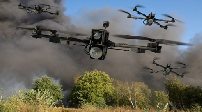 Một khi phát hiện UAV “rồng lửa” ở tiền tuyến, Quân đội Nga ngay lập tức phái máy bay do thám không người lái hoặc máy bay quay phim trên không để theo sát, đồng thời thông báo cho nhóm pháo binh tầm xa phía sau sẵn sàng. Khi UAV này hạ cánh, tọa độ sẽ được xác định và gửi về cho pháo binh. Đợi khi lính điều khiển Ukraine chuẩn bị thu hồi máy bay, pháo binh sẽ lập tức tiến hành bắn phủ đầu. Ảnh minh họa.