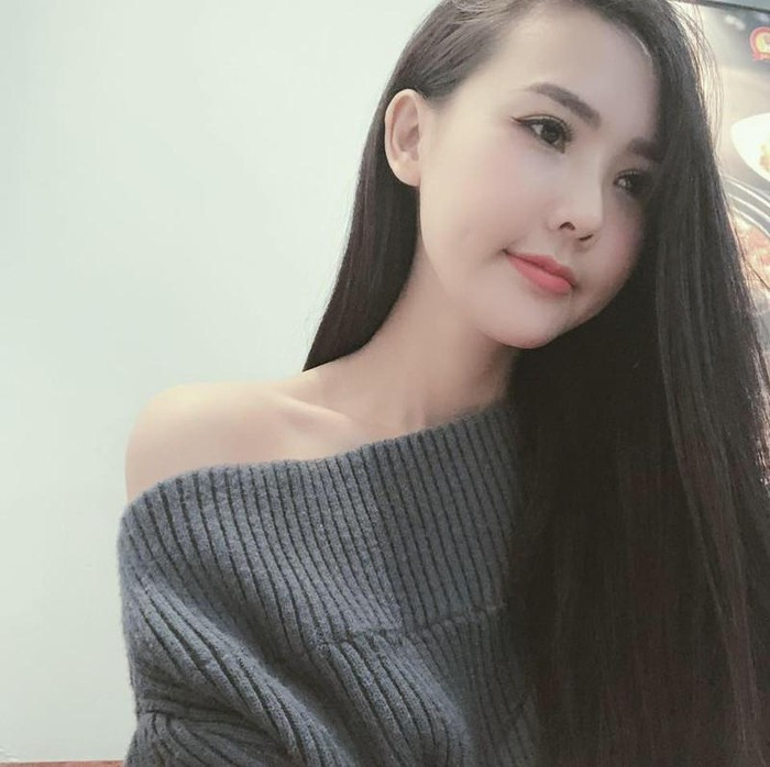 Với mỗi khách hàng mới, chỉ cần đọc được "mật khẩu" là tên và số điện thoại của người mua dâm trước đó giới thiệu, Cúc sẵn sàng điều nhân viên đi phục vụ. Theo tài liệu, Cúc còn liên kết với một số má mì ở miền Nam để môi giới mại dâm. Khi "đối tác" cần nhân viên, Cúc điều từ Hà Nội vào TP HCM để phục vụ.