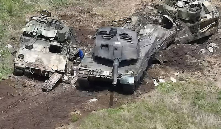Phương Tây đã cung cấp cho Ukraine một số lượng nhỏ xe tăng Leopard 2A6, còn lại phần lớn là Leopard 2A4. Huyền thoại về sự “bất khả chiến bại” của xe tăng Đức đã bị đập tan khi cuộc phản công của Ukraine bắt đầu.