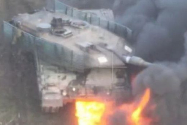 Trong đoạn video được đưa lên mạng xã hội cho thấy, trong số 3 chiếc xe tăng Leopard 2A6 bị phá hủy, đều bị trúng nhiều phát đạn, thiệt hại chính là do đạn pháo và việc “kết liễu cuối cùng” được thực hiện bởi UAV tự sát Lancet.