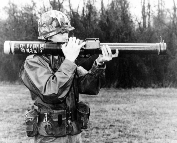 Tầm bắn hiệu quả RPG-75 khi bắn các mục tiêu cố định lên tới 300m và tầm bắn hiệu quả khi bắn các mục tiêu vận động lên tới 200m. Có thể khẳng định, RPG-75 là sự kết hợp hoàn hảo giữa độ chính xác và hỏa lực trong phạm vi tấn công của nó.