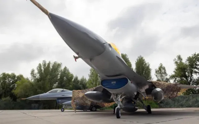 Dù thế nào đi nữa, một sự thật không thể chối cãi là Ukraine đã mất máy bay chiến đấu F-16. Đối với Kiev, thương vong xảy ra trước khi máy bay chiến đấu F-16 được đưa vào sử dụng hàng loạt, đây hẳn là một đòn nặng vào những kỳ vọng của họ, đối với vũ khí phương Tây.