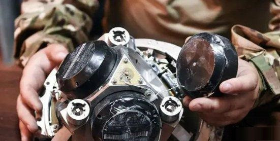 Thông qua buổi phát sóng trực tiếp này, Nga không chỉ giới thiệu với công chúng cấu trúc bên trong của tên lửa Storm Shadow như pin, động cơ, đầu đạn và các bộ phận quan trọng khác, mà còn tiến hành phân tích chuyên sâu về vật liệu, cấu trúc của nó,... Động thái này chắc chắn đã tiết lộ bí mật của tên lửa hành trình tàng hình Storm Shadow và cung cấp thông tin có giá trị cho việc Nga phát triển các biện pháp đối phó tương ứng sau này.