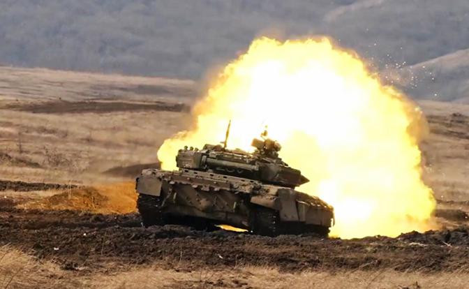 Thông tin của Viện Nghiên cứu Chiến tranh Mỹ (ISW), một tổ chức tư vấn ở Washington, chỉ ra rằng, kể từ tháng 7, Quân đội Nga đã thực hiện 4 cuộc tấn công cơ giới, trong đó điển hình là Quân đội Nga đã tập hợp 5 xe tăng và 25 xe chiến đấu bộ binh, để tổ chức một đợt tấn công.