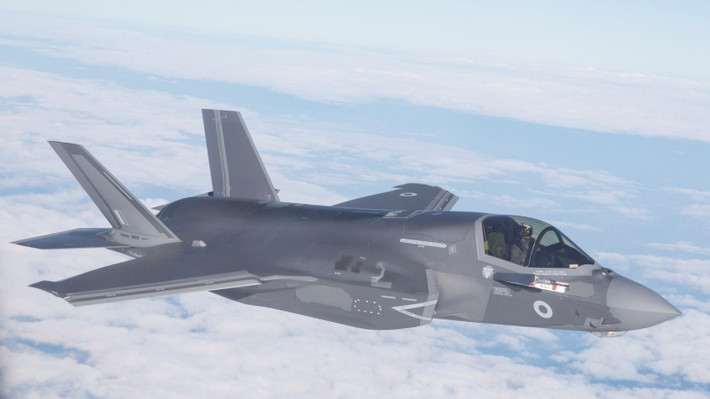 Máy bay chiến đấu tàng hình F-35 sẽ là chiến đấu cơ chủ lực của Mỹ và toàn khối NATO, cũng như đồng minh thân cận của Mỹ trong vài thập kỷ tới. NATO không đủ khả năng chi trả cho những thông tin quan trọng về F-35, nếu lọt vào tay Nga. Do vậy, NATO sẽ không bao giờ cung cấp máy bay chiến đấu F-35 cho Ukraine.
