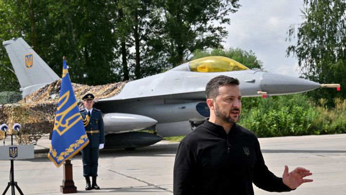 Vào ngày 4/8, Tổng thống Ukraine Zelensky đăng trên mạng xã hội xác nhận, máy bay chiến đấu F-16 được các nước phương Tây hỗ trợ đã tới Ukraine và được đưa vào sử dụng. Vậy sự xuất hiện của máy bay chiến đấu F-16 của NATO ở Ukraine sẽ mang lại bao nhiêu thay đổi cho tình hình giữa Nga và Ukraine?