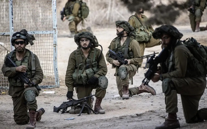 Các nhà phân tích cho rằng, nguyên nhân khiến Quân đội Israel chịu tổn thất ở Dải Gazachủ y ếu là do quá trình huấn luyện tập trung vào cách đánh trong các chiến dịch quy mô lớn, với lực lượng cơ giới hóa trên địa hình rộng mở. Họ chưa chuẩn bị đầy đủ để chiến đấu trên đường phố.