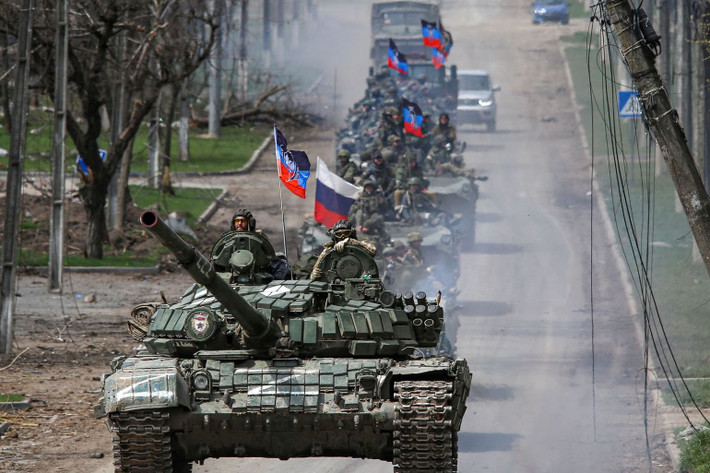 Kể từ khi xung đột Nga-Ukraine bùng nổ, Quân đội Nga và Ukraine đã mất hàng nghìn xe tăng chiến đấu chủ lực, nhưng chủ yếu là xe tăng chiến đấu chủ lực thế hệ thứ ba như T-64, T-72, T-80 và T-90. Trước khi chiến tranh bắt đầu, xe tăng chiến đấu chủ lực thế hệ thứ ba, đã là lực lượng chủ lực tuyệt đối của Quân đội Nga và Ukraine.