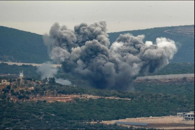 Truyền thông Israel đưa tin, quân đội nước này đã tiến hành một chiến dịch tiêu diệt có chủ đích nhằm vào một chiếc ô tô ở khu vực Naqoura, miền nam Lebanon. Trên xe có chỉ huy Lữ đoàn Imam Hussein của Iran và Abbas Ahmed Khalil, cháu trai của thủ lĩnh Hezbollah người Lebanon Hassan Nasrallah đã thiệt mạng.