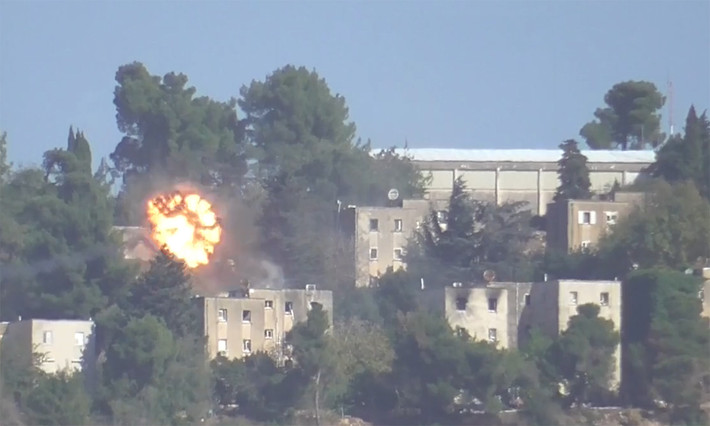 Các cuộc tấn công của lực lượng Hezbollah ở Lebanon đã làm một binh sĩ Israel thiệt mạng, 16 binh sĩ bị thương và 570 ngôi nhà bị hư hại. Ngoài ra tình báo Israel còn phát hiện lực lượng Hezbollah ở Lebanon đang tiến hành một hoạt động chung với Lữ đoàn Imam Hussein của Iran.