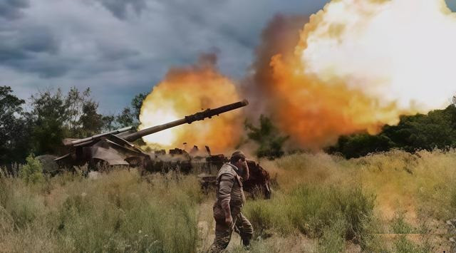 Quân Ukraine lúc này bị cầm chân ở các chiến trường, nên không còn lực lượng dự bị cơ động để tiếp viện cho Ugledar. Do vậy Quân đội Nga đã đã tăng tốc hành động, để “mở toang cánh cửa” vào phía nam Donetsk, bắc Zaporozhye.