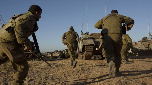 Đối mặt với Quân đội Israel mạnh như vậy, lực lượng vũ trang Hamas không có cơ hội chiến thắng nếu đối đầu trực diện; họ chỉ có thể dùng đến chiến tranh du kích, mong gây thiệt hại lớn hơn cho Quân đội Israel.