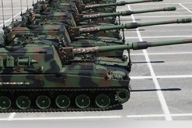 Trong khi đó hãng tin CNN/Mỹ cho biết, trong chuyến thăm Mỹ của Tổng thống Thổ Nhĩ Kỳ Recep Erdogan dự kiến vào ngày 9/5 tới đây, hai bên sẽ trao đổi về khả năng cung cấp 12 khẩu pháo tự hành T-155 Firtina cho Ukraine, đủ trang bị cho một tiểu đoàn pháo binh, giúp tăng cường đáng kể hỏa lực cho Quân đội Ukraine.