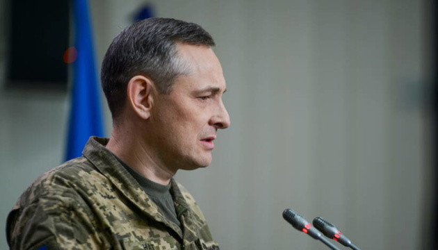 Đại tá Yuriy Ignat, người phát ngôn Không quân Ukraine, cho rằng, không loại trừ khả năng máy bay Su-57 đã tham chiến tại Ukraine, vì đơn giản là không có cách nào để phân biệt máy bay trên radar. Ông Ihnat cho biết trong một cuộc phỏng vấn: "Đối với chúng tôi, các mục tiêu trên không là dấu vết trên radar".