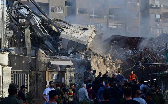 Nếu Israel có hành động tấn công lợi ích của Iran ở Syria, Iran sẽ tiếp tục trả đũa. Hiện Iran mới chỉ tấn công các khu vực quân sự của Israel và chưa tấn công các khu dân cư, khu thương mại. Nếu Israel tấn công trở lại Iran, hành động tiếp theo của Iran sẽ còn lớn hơn.