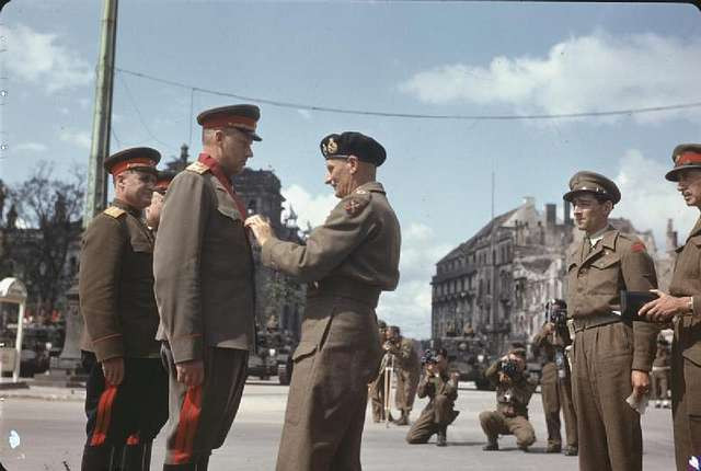 Tháng 5/1949, Nguyên soái Rokossovsky được bổ nhiệm làm Bộ trưởng Bộ Quốc phòng Ba Lan và được phong quân hàm Nguyên soái Ba Lan. Năm 1952 ông trở thành Phó Chủ tịch Hội đồng Bộ trưởng (tương đương Phó Thủ tướng Chính phủ) Ba Lan.