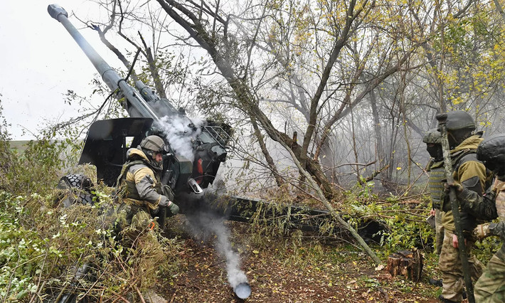 Kênh Military Summary đưa tin, Nga đã chính thức bắt đầu chiến dịch tấn công Chasov Yar. Tình hình ngày càng trở nên nghiêm trọng; phía Ukraine đã triển khai một trong những đơn vị tốt nhất của mình tới khu vực, nơi lực lượng tinh nhuệ của Nga đang giao tranh với quân đội hàng đầu của Ukraine.