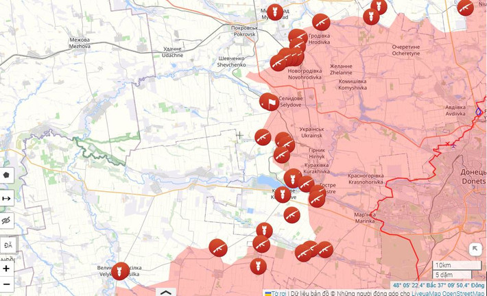 Tình hình của Quân đội Ukraine tại hướng mặt trận nam Donetsk (tuyến phòng thủ Pokrovsk-Kurakhove-Ugledar), miền đông Ukraine còn tồi tệ hơn tưởng tượng. Bản tin chiến trường mới nhất của Bộ Quốc phòng Nga ngày 5/11 cho biết, thương vong hàng ngày của Quân đội Ukraine “ổn định” ở mức khoảng 2.000 người.