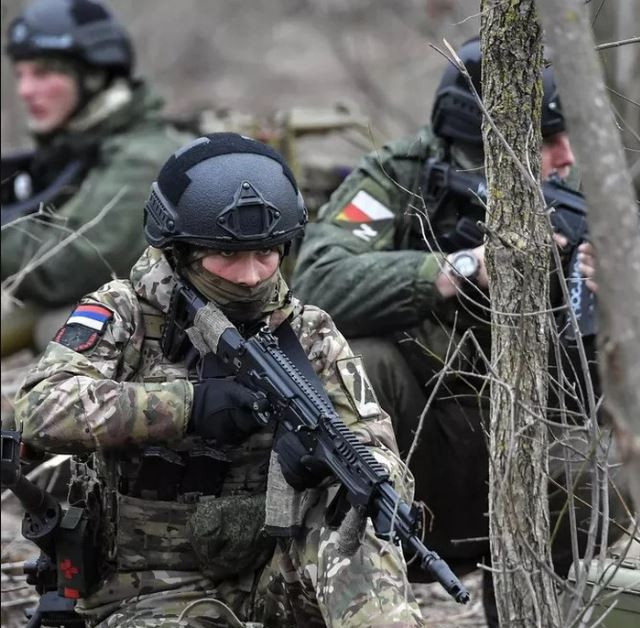Kể từ khi xung đột Nga-Ukraine bước vào tháng 7, chiến trường trở nên ác liệt hơn. Khả năng tấn công tầm xa của Quân đội Nga đã tăng lên nhanh chóng và Ukraine cũng khẩn trương yêu cầu phương Tây hỗ trợ các hệ thống phòng không tầm xa, đặc biệt là hệ thống phòng không Patriot.