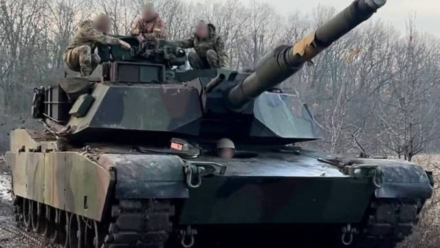 Theo trang thông tin tình báo mã nguồn mở Oryx OSINT, hiện có 7 chiếc M1A1 Abrams của Ukraine bị phá hủy ở phía tây mặt trận Avdiivka. Trong đó đang chú ý là một chiếc Abrams đã trúng phải mìn chống tăng, nhưng kíp xe đã thoát được mà không ai bị thương.
