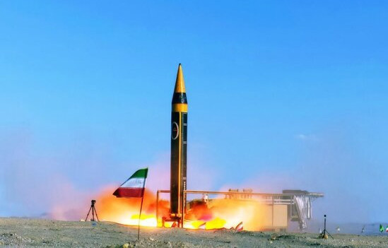 Ngoài 9 tên lửa trong danh sách truyền thông Iran, thì Iran còn chính thức công bố tên lửa mới Khorramshahr vào tháng 5 năm ngoái, có tầm bắn 2.000 km và có thể mang nhiều đầu đạn. Đây là tên lửa nội địa tiên tiến nhất, được các chuyên gia hàng không vũ trụ của Bộ Quốc phòng Iran thiết kế.