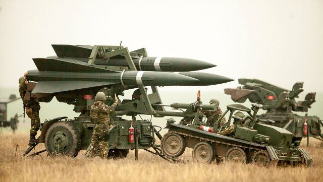 Trang web hàng không Avia.pro cho rằng, máy bay Su-57 đã nhắm vào các hệ thống phòng không MIM-23 Hawk gần hoặc xung quanh Odessa. Các thông tin sơ bộ chỉ ra rằng, Quân đội Ukraine đã triển khai các khẩu đội phòng không Hawk đã cũ do Mỹ sản xuất vào thập niên 1960, để bảo vệ các tàu chở hàng.