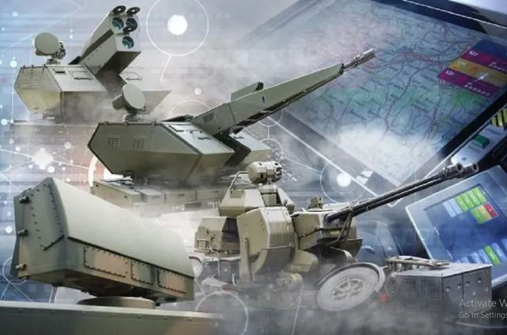 Ngoài ra, Skynex còn tương thích với bệ pháo phòng không đôi Oerlikon GDF009 TREO (35mm), radar chiến thuật 3D Oerlikon X-TAR3D Tactical và tên lửa Denel Cheetah C-RAM. Hệ thống này được sản xuất với hai phiên bản: di động (trên khung gầm xe bánh lốp 6x6) và cố định.