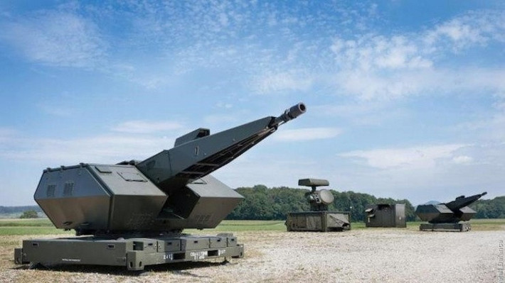 Và hệ thống Skynex được Rheinmetall định vị là vũ khí then chốt trong hệ thống phòng không; bởi theo kết quả của chương trình thử nghiệm thực địa, Skynex được công nhận là có khả năng tiêu diệt hiệu quả UAV tự sát và Ukraine các loại.