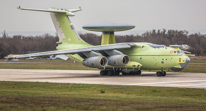 Máy bay A-100 Premier AWACS có tầm bay “ấn tượng” khoảng 5.000 km và có thể hoạt động liên tục trên không trong hơn 10 giờ mà không cần tiếp nhiên liệu. Hãy cùng đi sâu vào một số tính năng chính của hệ thống radar tiên tiến này của Nga.