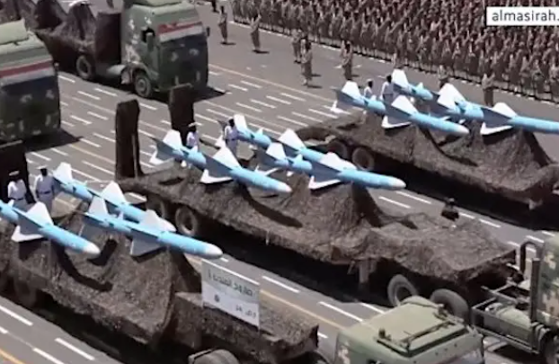 Tuy nhiên, đây chỉ là món “khai vị” của quân Houthi, hãy để Quân đội Mỹ “bận rộn” trước, bữa ăn thực sự vẫn chưa đến. Sau khi tàu Aegis của Mỹ và khinh hạm của Anh tiến vào khu vực được xác định trước, tên lửa của Houthi đã đưa ra thử thách khó khăn đầu tiên.