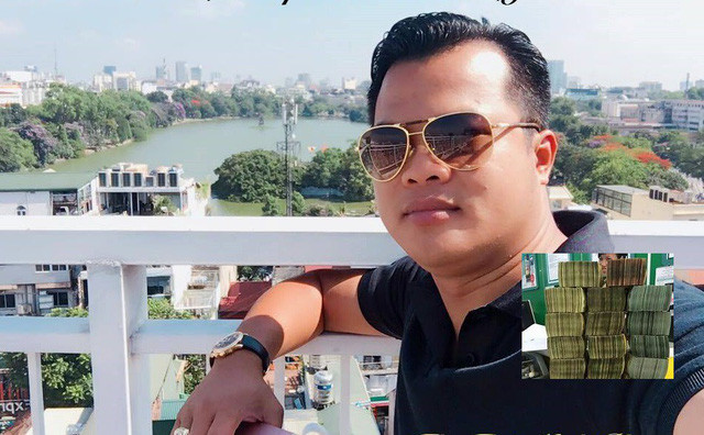 Hơn chục năm kinh doanh sim số, anh được nhiều người biết tới khi tham gia nhiều thương vụ chuyển nhượng sim đình đám như mới đây nhất là vụ mua siêu sim của Chủ tịch tập đoàn Mai Linh, vụ mua sim nhiều con số 8, thương vụ mua sim 0986666666… Ảnh: VietQ.