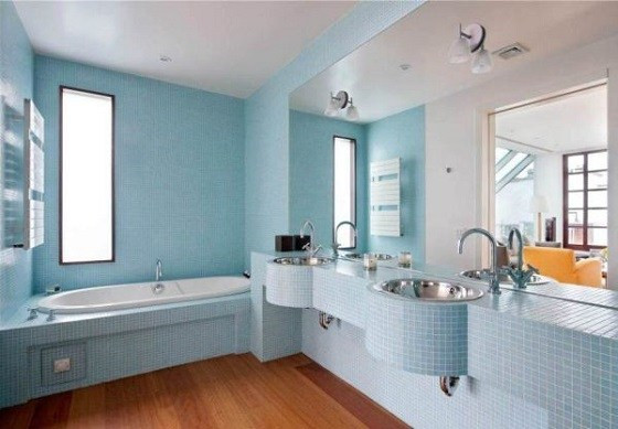 Màu xanh dương nếu kết hợp với màu trắng chắc chắn sẽ khiến không gian nhà bạn tươi mát hơn, nhất là trong những ngày hè oi bức. Ảnh: Phongthuyphongtam.