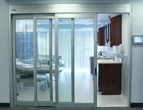 Bên cạnh đó, cửa trượt cũng rất an toàn với trẻ nhỏ, tránh được những tai nạn bất ngờ không mong muốn. Ảnh: Cuatudong365.