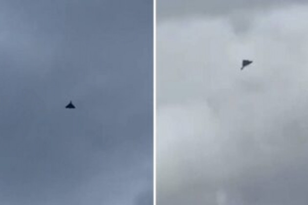 Nhìn chung có hai chiến thuật dành cho UAV tự sát: thứ nhất sử dụng một số lượng lớn UAV tấn công các mục tiêu khác nhau từ các hướng bất ngờ; hai là sử dụng một số lượng lớn UAV tự sát, tràn ra từ mọi hướng để tấn công cùng một mục tiêu. Như vậy khả năng đánh chặn của đối phương sẽ bị bão hòa.