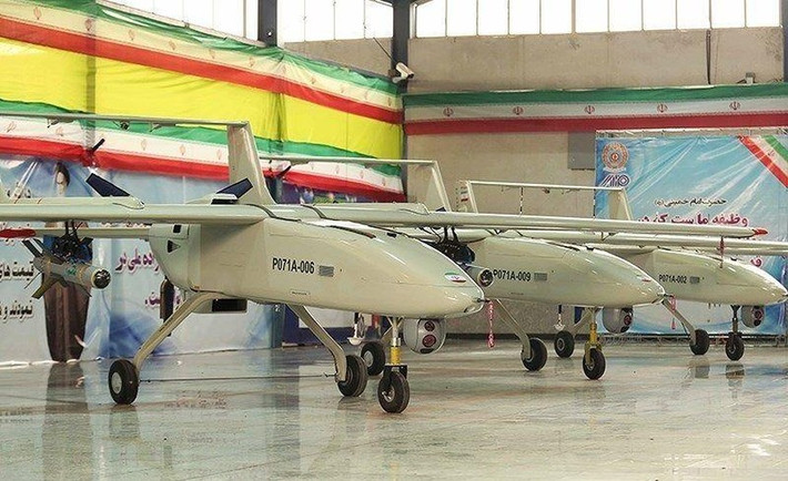 Iran tuy là một quốc gia kém phát triển nhưng cũng có những kỹ sư tài năng. Họ có thể đặt hàng các linh kiện điện tử và các bộ phận không thể chế tạo qua thương mại điện tử trực tuyến và chế tạo một chiếc UAV quân sự với hai camera, có thể dễ dàng thực hiện trinh sát mục tiêu mặt đất và truyền về sở chỉ huy theo thời gian thực.