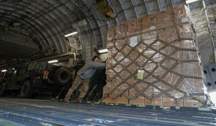 Mới nhất trong các quốc gia NATO là Hà Lan, cũng có kế hoạch cung cấp vũ khí của họ cho Ukraine. Có thể Hà Lan sẽ viện trợ khẩn cấp 400 hệ thống tên lửa phòng không vác vai cho Quân đội Ukraine.